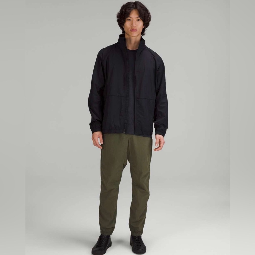 Lululemon‎ Evergreen Jogger in Medium Olive
